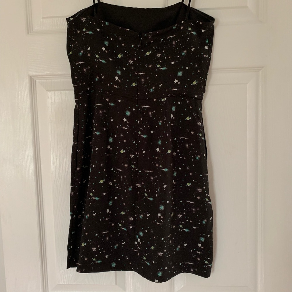 ✨Space✨print BCBG strapless mini - Picture 2 of 5